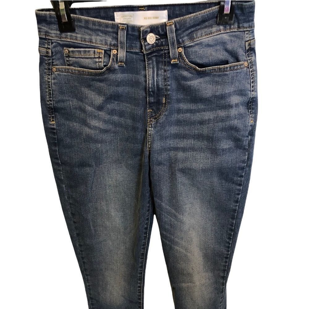 Levis Signature Gold Mid Rise Skinny Jeans 4L